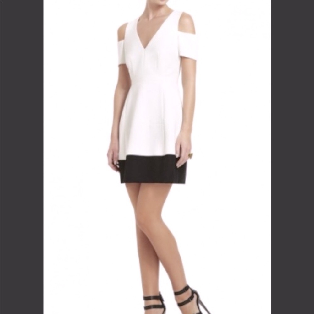 *SALE* BCBG MAXAZRIA Krisa Cold Shoulder Dress (10)